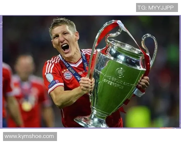 追溯足坛顶级黑人球星的辉煌历程与传奇影响力